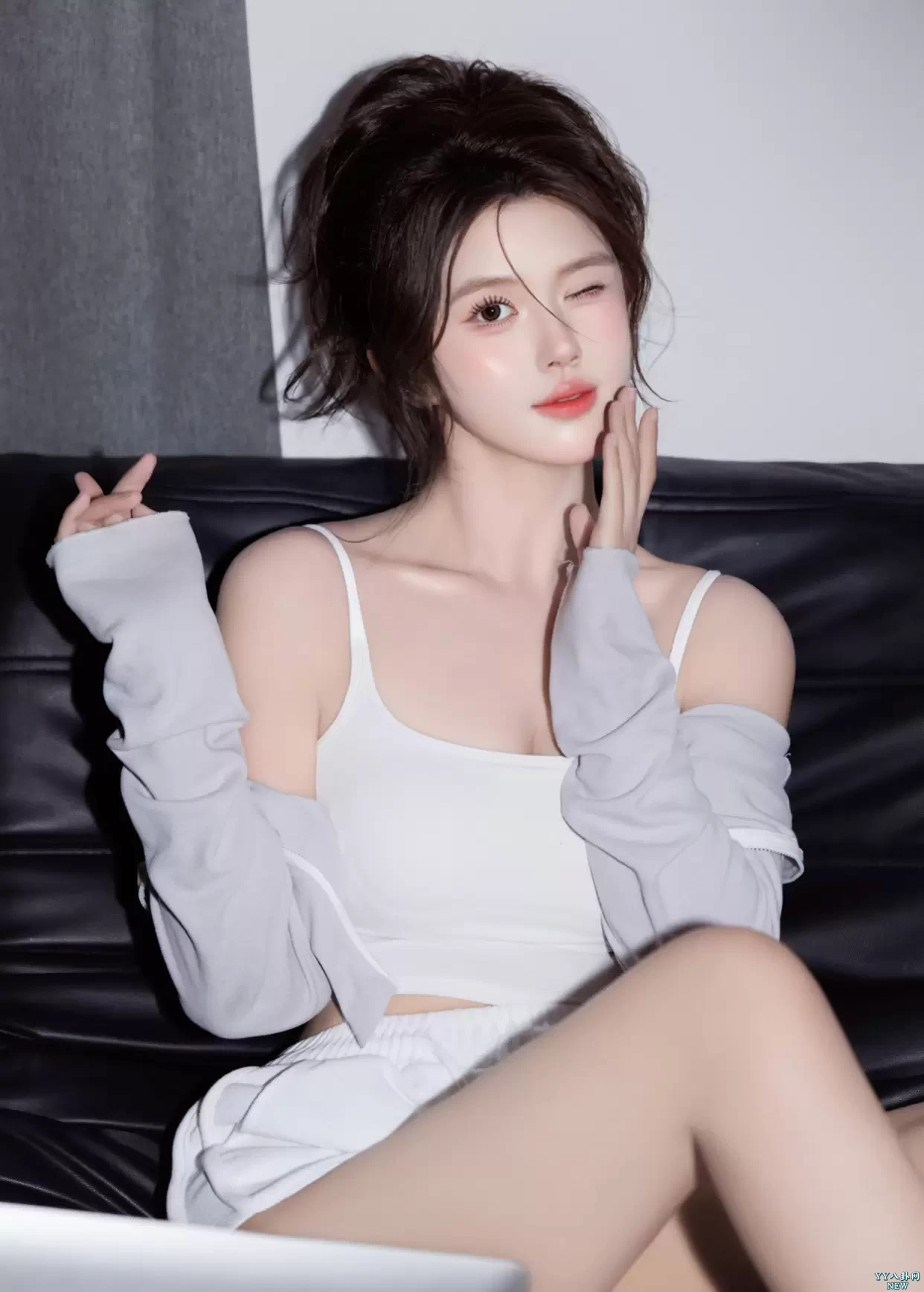 小毒液最新写真上线，满脸胶原蛋白看不出当了妈妈！-第2张