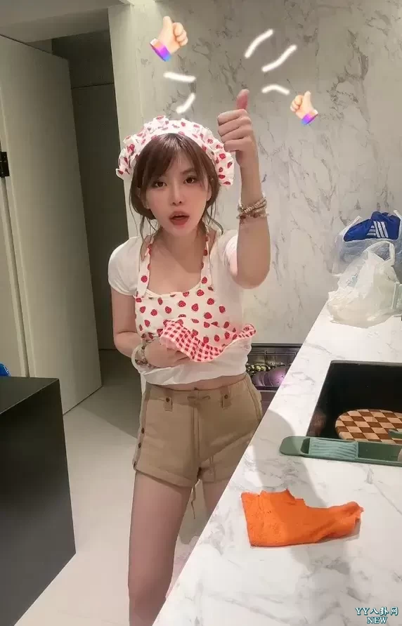 周淑怡厨娘做饭惨遭封禁，竖中指抗议超管：是不是以为我没穿？-第7张